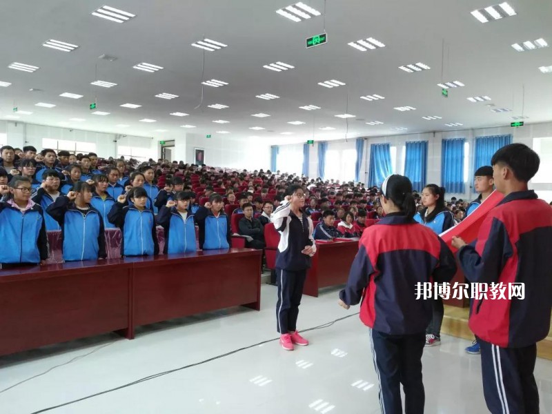 通渭縣職業(yè)中等專業(yè)學(xué)校2022年學(xué)費，收費多少