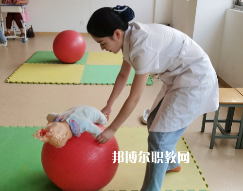 無錫衛(wèi)生高等職業(yè)技術(shù)學(xué)校怎么樣、好不好
