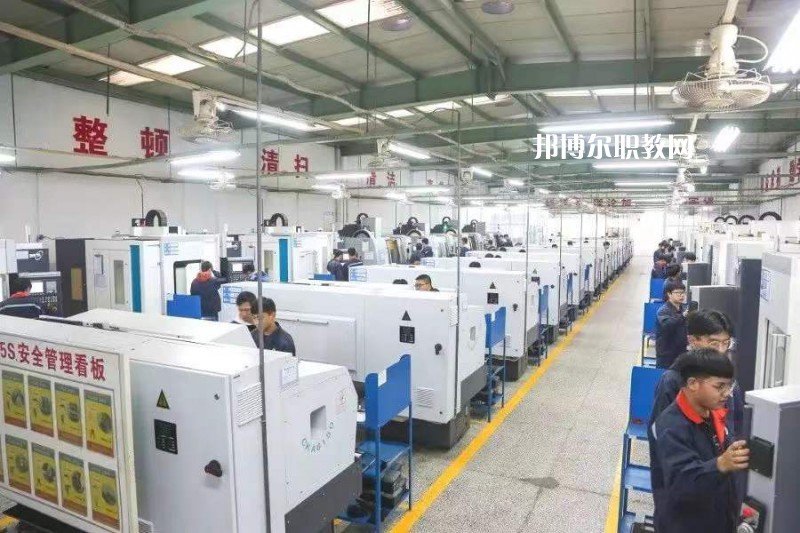 中船澄西高級(jí)技工學(xué)校2022年招生辦聯(lián)系電話(huà)