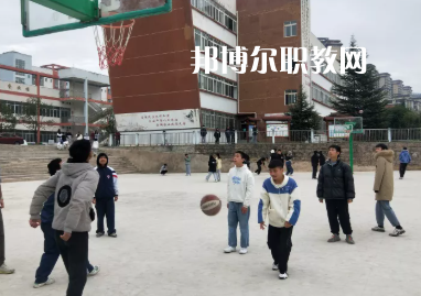 清鎮(zhèn)中等職業(yè)技術(shù)學(xué)校2022年學(xué)費、收費多少