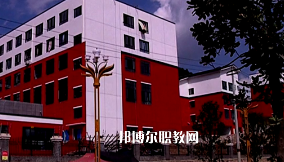 貴州鳳岡縣中等職業(yè)學(xué)校2022年報名條件、招生要求、招生對象