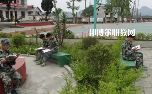 遵義南方白酒中等專業(yè)學(xué)校2022年學(xué)費(fèi)、收費(fèi)多少