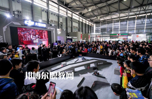 青龍職教中心2022年學(xué)費、收費多少