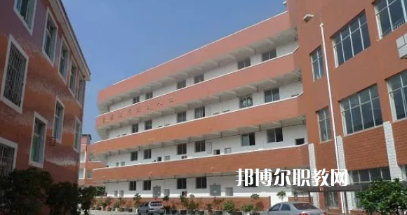 普安縣技工學(xué)校2022年報名條件、招生要求、招生對象