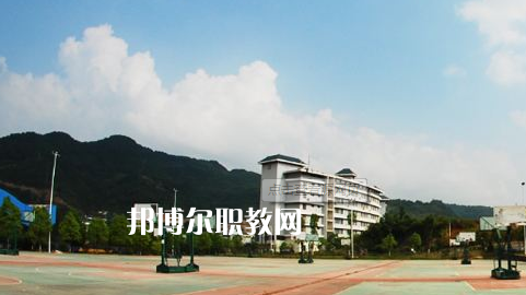 銅仁工業(yè)學校2022年報名條件、招生要求、招生對象