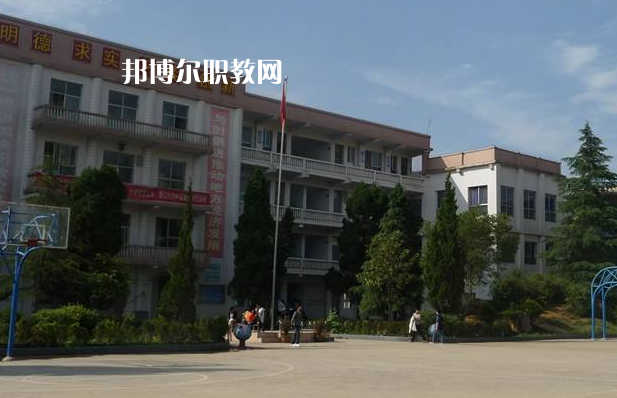 畢節(jié)七星關(guān)中等職業(yè)學(xué)校2022年學(xué)費(fèi)、收費(fèi)多少