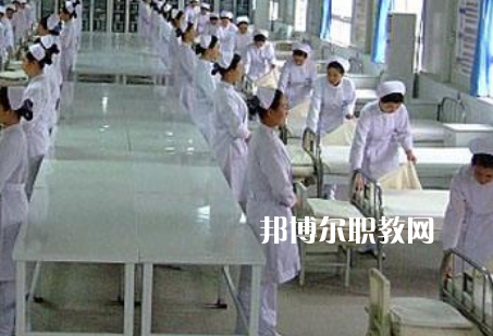 甘肅省中醫(yī)學校2022年報名條件、招生要求、招生對象