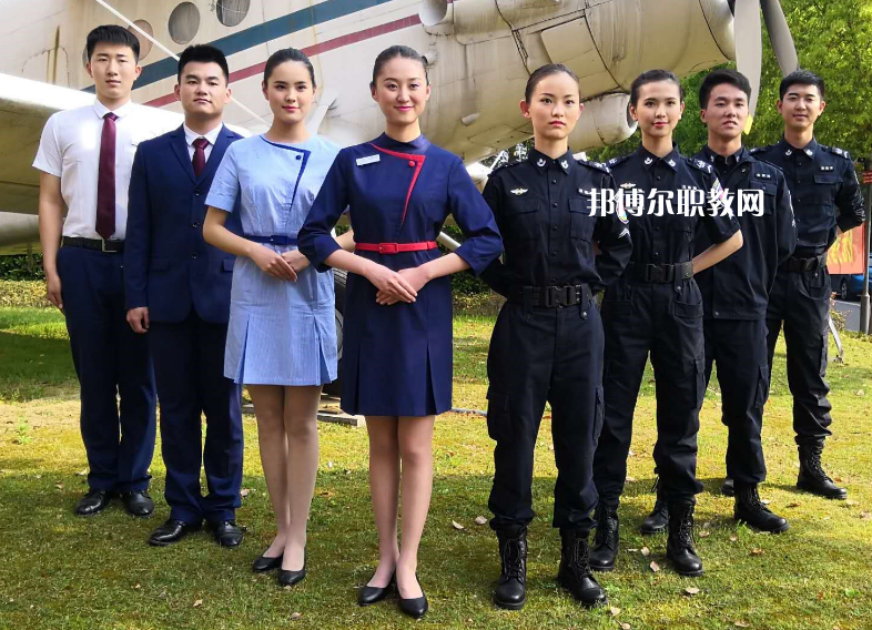 保定技師學(xué)院2022年報(bào)名條件、招生要求、招生對(duì)象