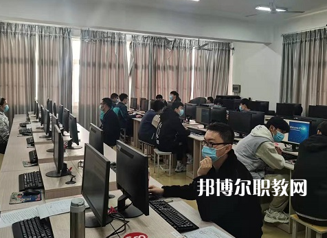 江蘇省盱眙中等專業(yè)學(xué)校2022年學(xué)費、收費多少