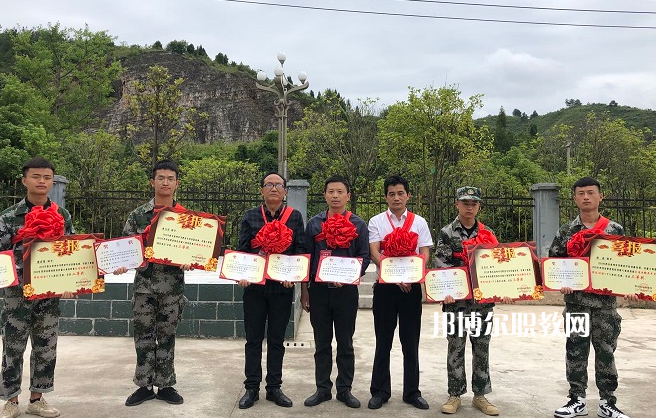 黔東南州應(yīng)用技術(shù)學(xué)校2022年報名條件、招生要求、招生對象