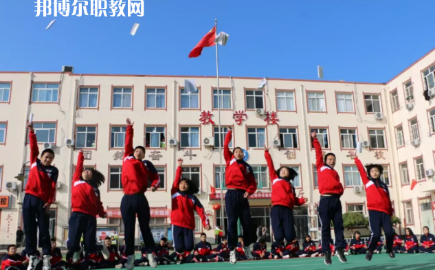 衡水兆華科技中專學(xué)校2022年報名條件、招生要求、招生對象