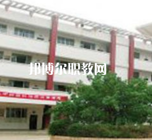 四川會理現(xiàn)代職業(yè)技術學校2022年報名條件、招生要求、招生對象