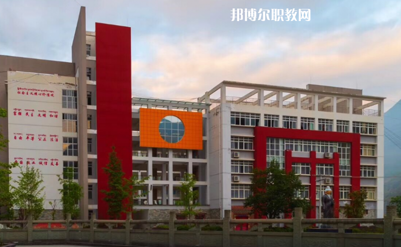 甘孜州職業(yè)技術(shù)學(xué)校2022年報(bào)名條件、招生要求、招生對(duì)象