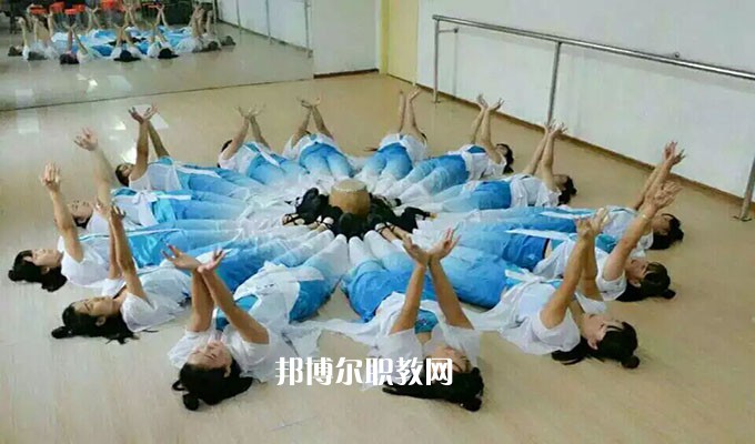 涿鹿縣職業(yè)技術(shù)教育中心2022年報名條件、招生要求、招生對象