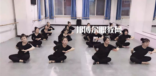 承德科技管理工程學(xué)校2022年學(xué)費(fèi)、收費(fèi)多少