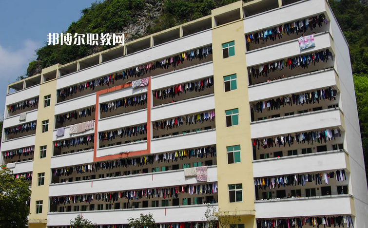 河池衛(wèi)生學(xué)校怎么樣、好不好