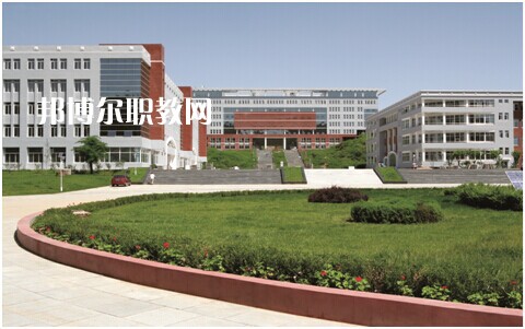 滄州工貿(mào)學(xué)校2022年學(xué)費(fèi)、收費(fèi)多少