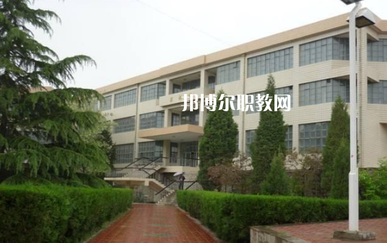 新平縣職業(yè)高級中學2022年招生簡章