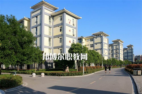 安徽亳州技師學(xué)院2022年報名條件、招生要求、招生對象