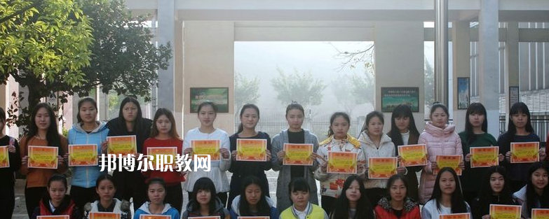 梅州藝術(shù)學(xué)校2022年報名條件、招生要求、招生對象