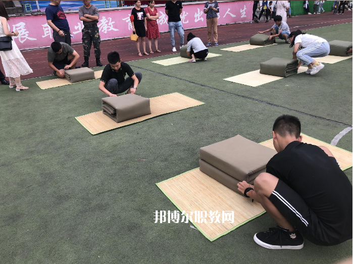 重慶涪陵創(chuàng)新計算機(jī)學(xué)校2022年宿舍條件