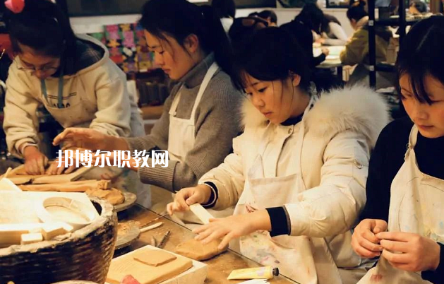 阜陽科學(xué)技術(shù)學(xué)校2022年學(xué)費、收費多少
