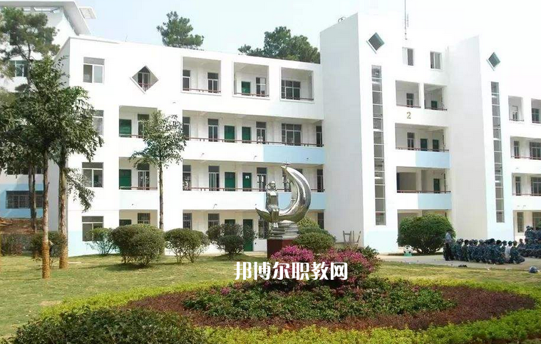 桂林旅游職業(yè)中等專業(yè)學(xué)校2022年報(bào)名條件、招生要求、招生對象