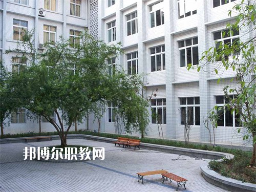 四川省電子商務(wù)學校2022年招生辦聯(lián)系電話