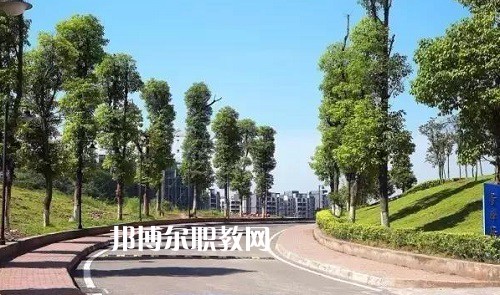 楚雄機(jī)械電子職業(yè)技術(shù)學(xué)校2022年報(bào)名條件、招生要求、招生對(duì)象