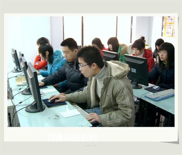 廣安第一職業(yè)技術學校2022年有哪些專業(yè)