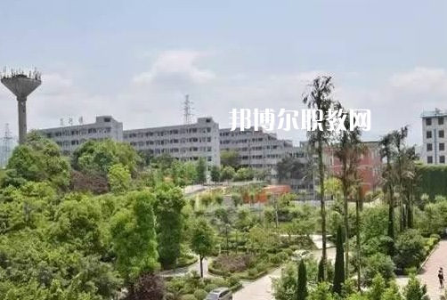 玉溪體育運(yùn)動學(xué)校2022招生辦聯(lián)系電話