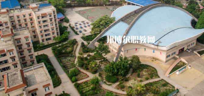 成都中醫(yī)藥大學(xué)附屬醫(yī)院針灸學(xué)校怎么樣、好不好