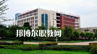 西南醫(yī)科大學(xué)護理學(xué)院附屬衛(wèi)生學(xué)校2022年報名條件、招生要求、招生對象