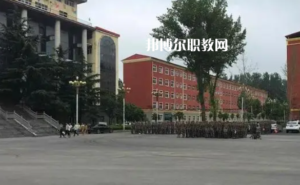 河南工業(yè)和信息化高級(jí)技工學(xué)校2022年報(bào)名條件、招生要求、招生對(duì)象
