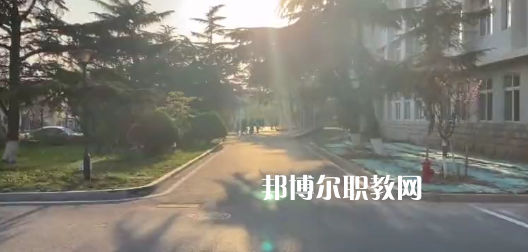 山東省青島衛(wèi)生學(xué)校2022年學(xué)費(fèi)、收費(fèi)多少