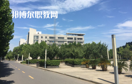 武漢儀表電子學(xué)校2022年報(bào)名條件、招生要求、招生對象