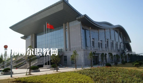 武漢體育運(yùn)動(dòng)學(xué)校2022年報(bào)名條件、招生要求、招生對(duì)象