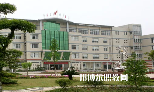武漢江夏職業(yè)技術(shù)學校2022年招生辦聯(lián)系電話