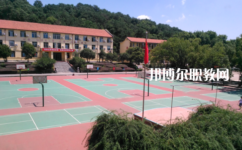 武漢東湖光電學(xué)校2022年報名條件、招生要求、招生對象