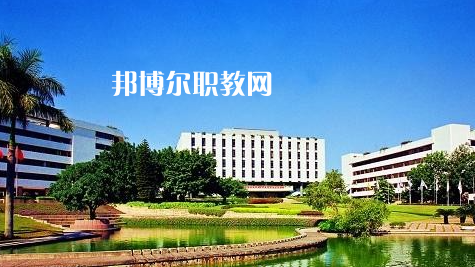 武漢園林技工學(xué)校2022年報(bào)名條件、招生要求、招生對(duì)象