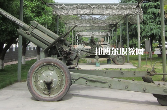 湖北十堰職業(yè)技術集團學校2022年報名條件、招生要求、招生對象