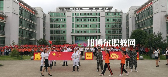 廣西科技商貿(mào)高級技工學(xué)校2022年報(bào)名條件、招生要求、招生對象