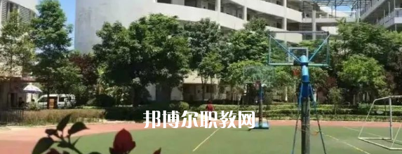廣州白云工商技師學(xué)院怎么樣、好不好