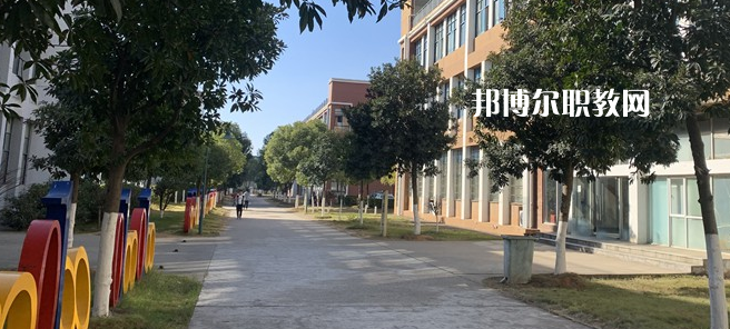 南昌智遠(yuǎn)技工學(xué)校2023年報(bào)名條件、招生要求、招生對(duì)象