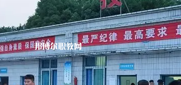 四川省南充市高坪職業(yè)高級(jí)中學(xué)2023年學(xué)費(fèi)、收費(fèi)多少