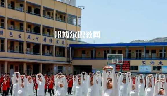 蒼南縣飛林職業(yè)學(xué)校地址在哪里，哪個(gè)地區(qū)，哪個(gè)城市?