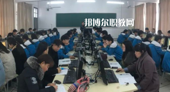 衢州市翔宇中等專業(yè)學校地址在哪里，哪個地區(qū)，哪個城市?