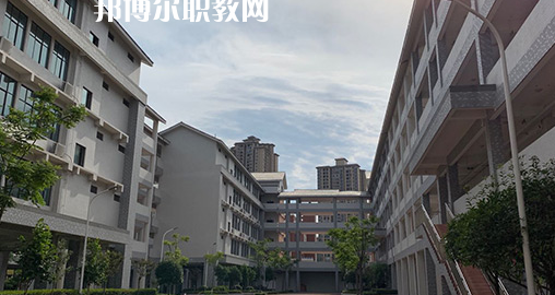 重慶市京師實(shí)驗(yàn)學(xué)校航空實(shí)驗(yàn)班地址，乘車路線