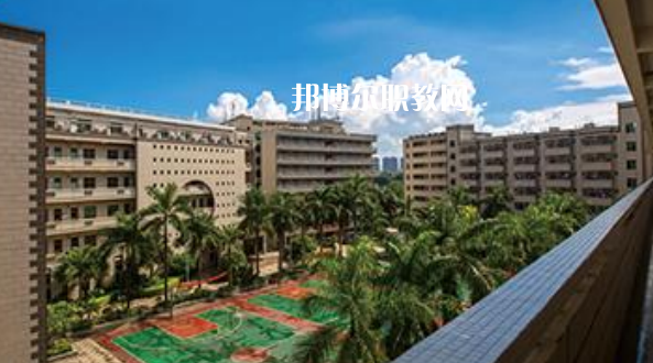 深圳市深德技工學校地址，乘車路線