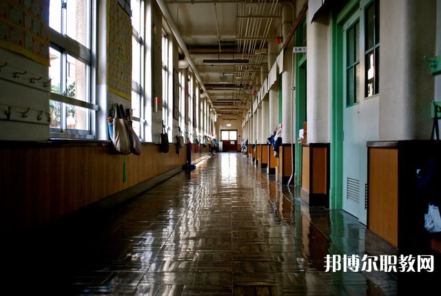 榆林市衛(wèi)生學(xué)校有哪些招生專(zhuān)業(yè)（2023年）